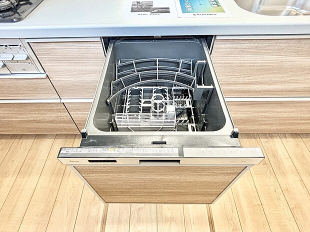 面倒なお片づけは食洗機にお任せ!家事の負担が減って、時間にも気持ちにもゆとりができます。