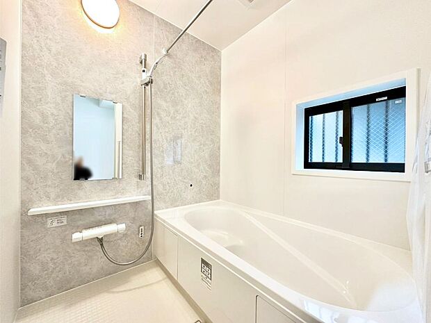 一日の疲れを癒やす大切なバスタイム。ゆっくりとお風呂を楽しんで疲れをとりたいですね！  