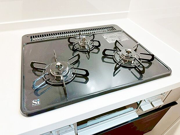 三口ガスコンロでお料理が一気にはかどりそう  