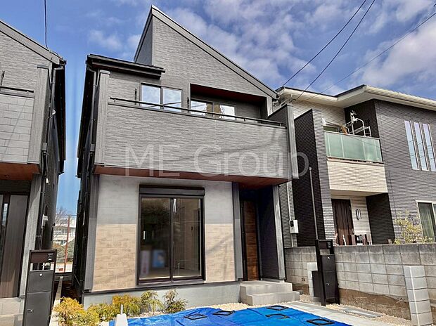 洗練された外観、上質な住空間が広がる室内は永く安心して過ごせる住居です。