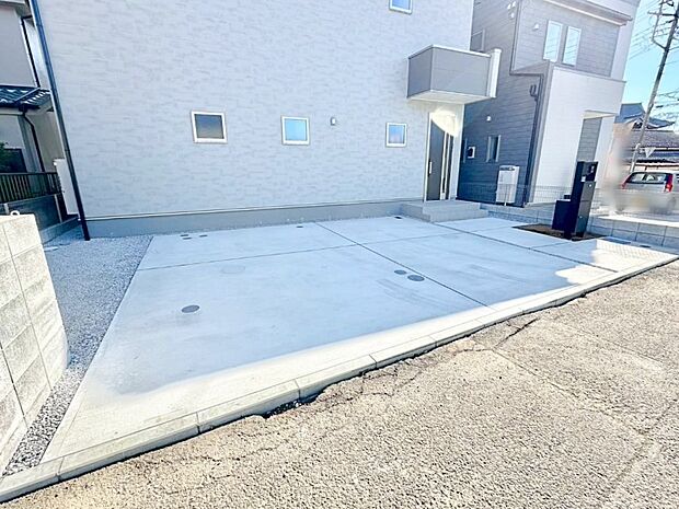 並列2台駐車可能なゆとりのカースペース