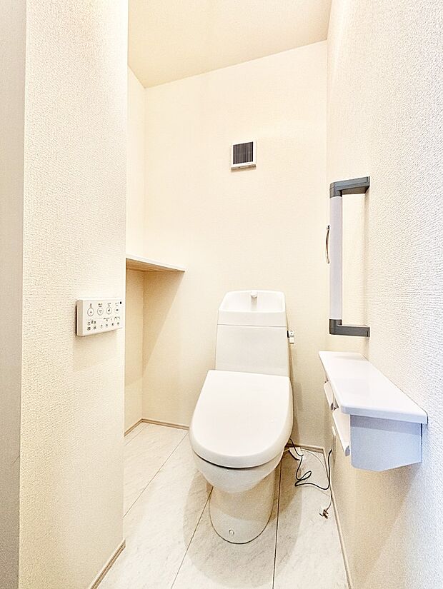 トイレは1階と2階それぞれに配置されていてとても便利です。
