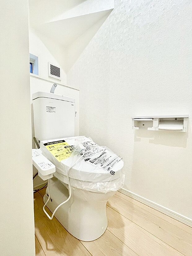トイレは安心の2箇所!朝のバタバタも一安心です。