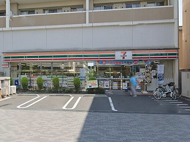 コンビニ 300m セブン-イレブン北区滝野川3丁目店