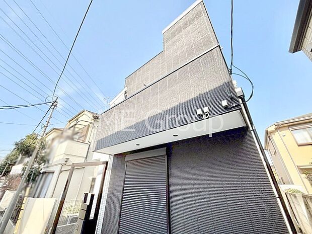 たっぷりの陽光と開放感に包まれる明るい住まい