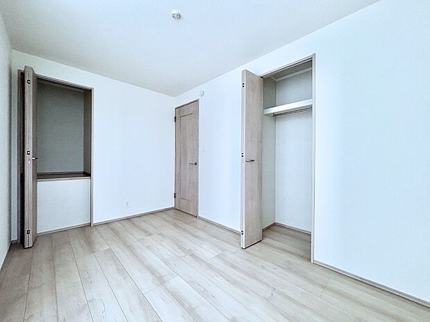 子供部屋にもおすすめな収納スペースたっぷりの居室