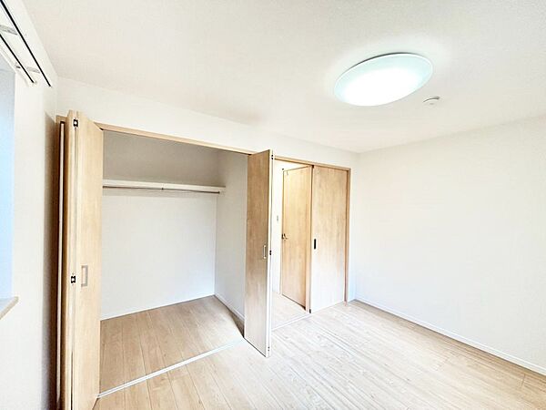 収納が充実しているので、居住スペースを広く使えます。