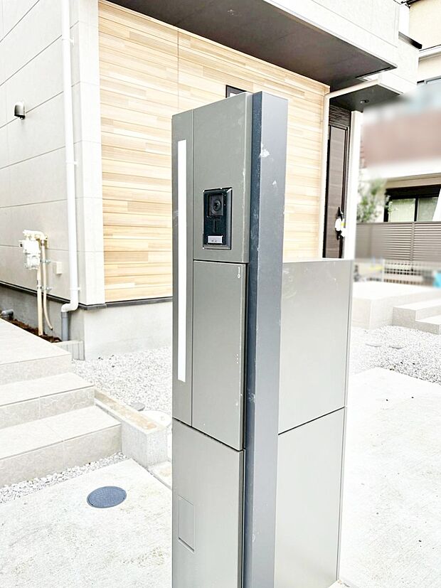 表札・インターホン・ポストをひとつに集約