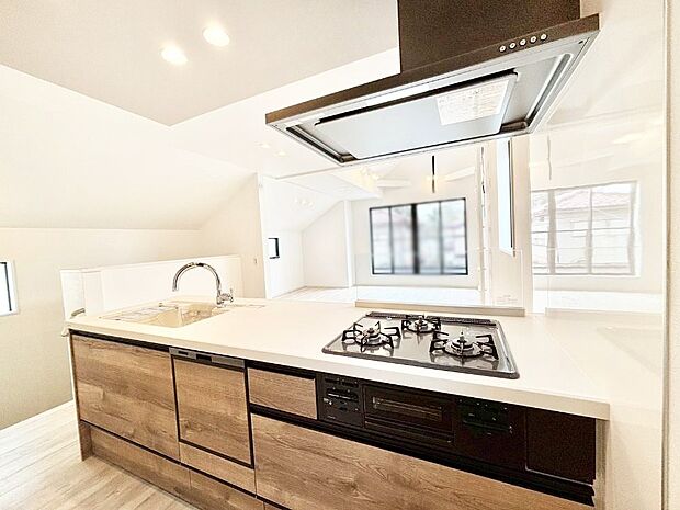 カウンター越しにお話しをしながら毎日のお料理をもっと楽しく