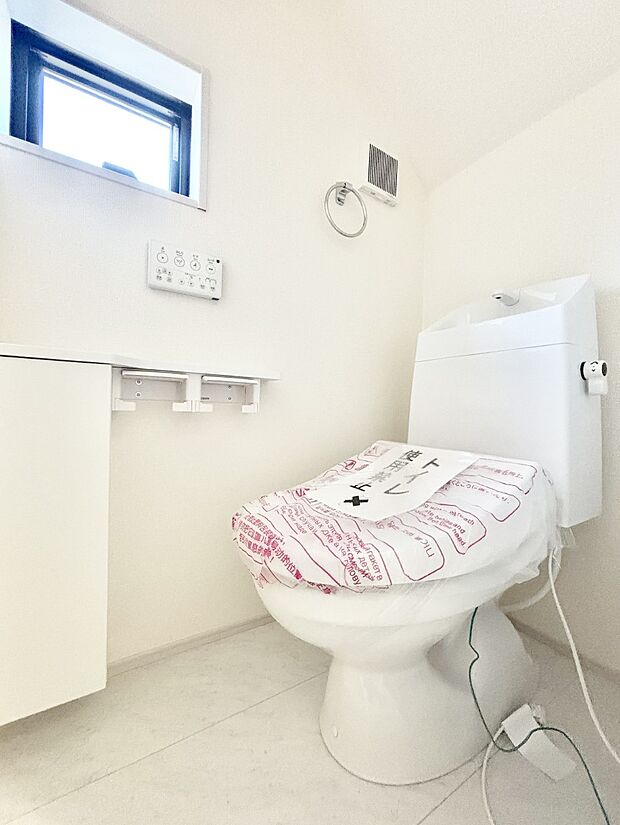 トイレは安心の2箇所！朝のバタバタも一安心です。 