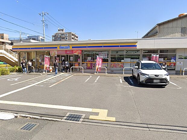 コンビニ 500m ミニストップ 川口上青木店