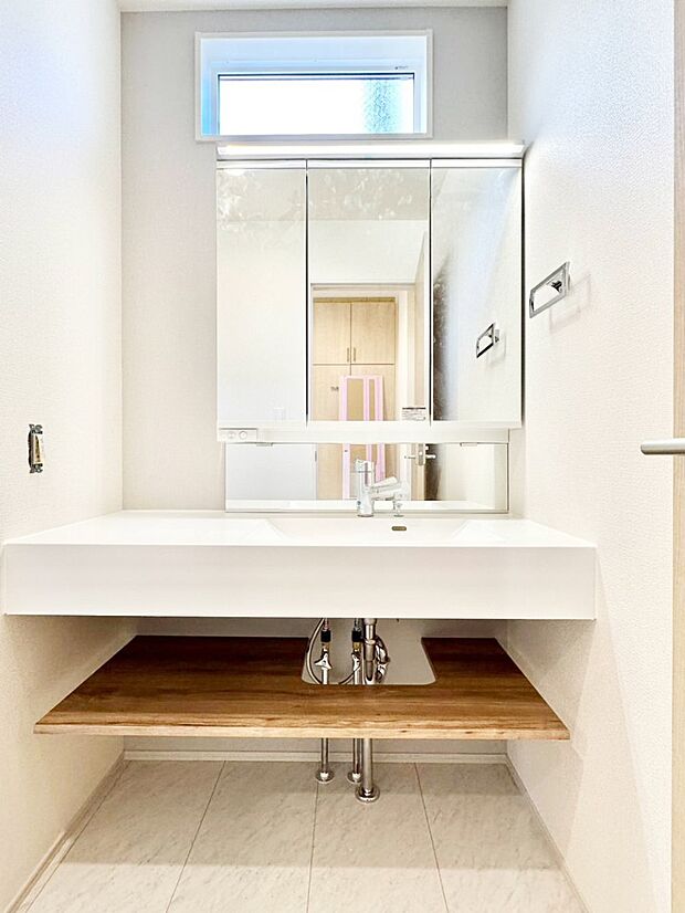 機能性に優れた洗面化粧台