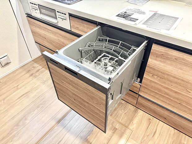 面倒なお片づけは食洗機にお任せ!家事の負担が減って、時間にも気持ちにもゆとりができます。