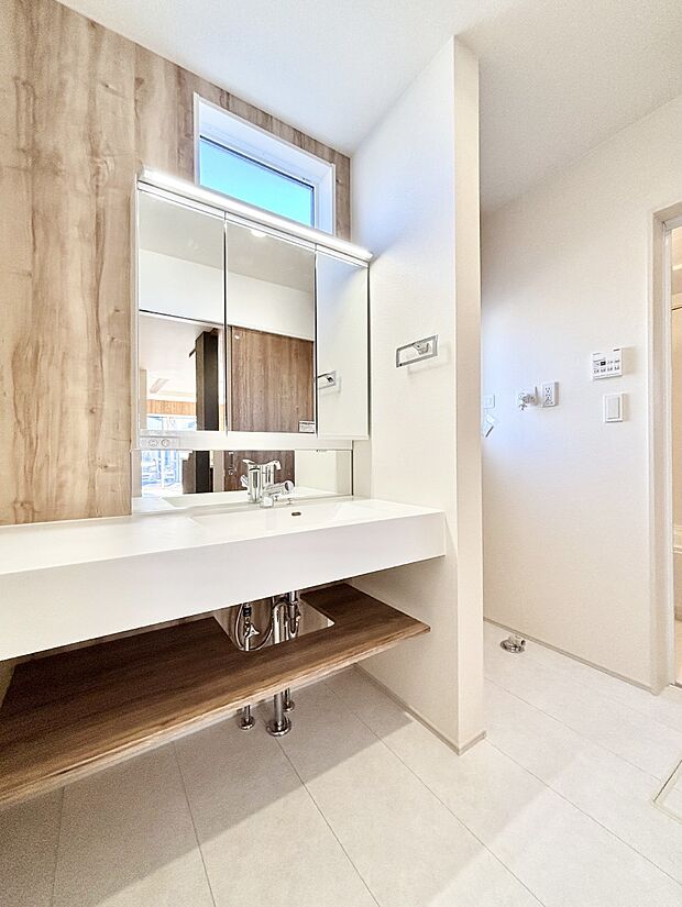 身支度もスムーズにおこなえる脱衣場