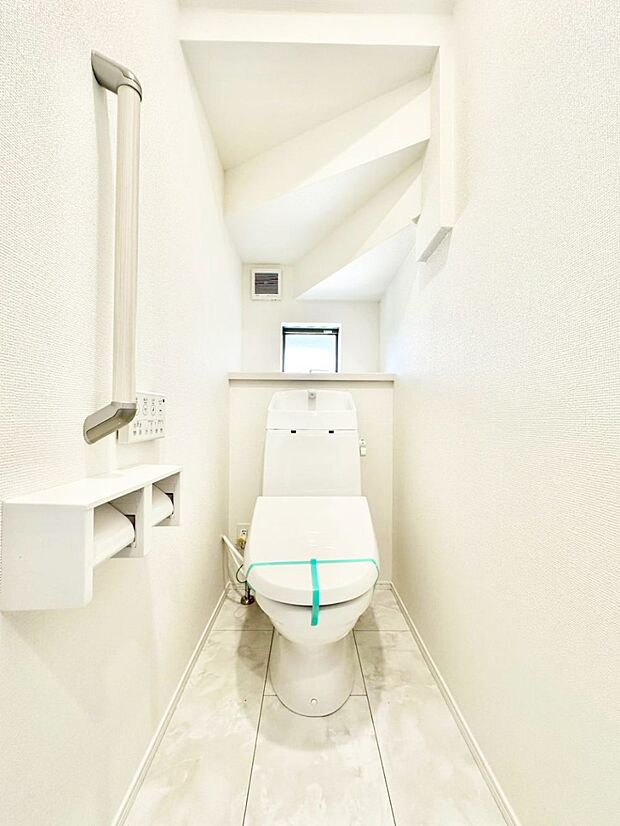 トイレは温水洗浄機能付き