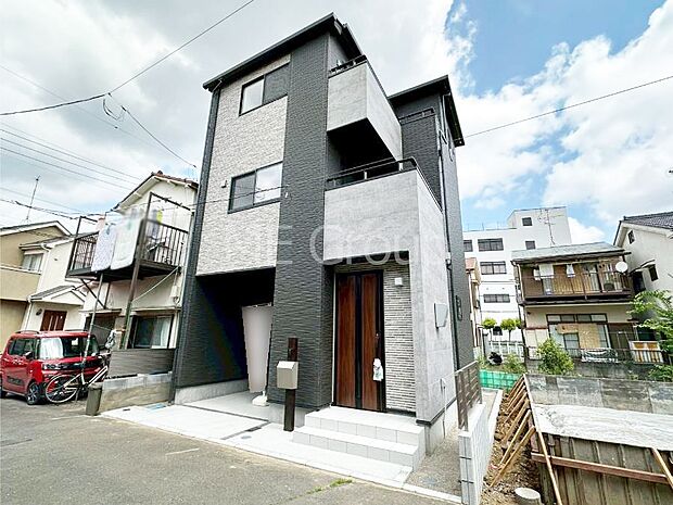 溢れる陽光でご家族の笑顔も輝く