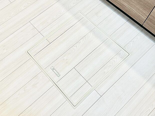 床下収納付き!日用品・非常用品の収納にも大活躍。
