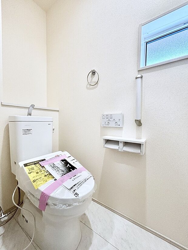 トイレは1階と2階それぞれに配置されていてとても便利です。