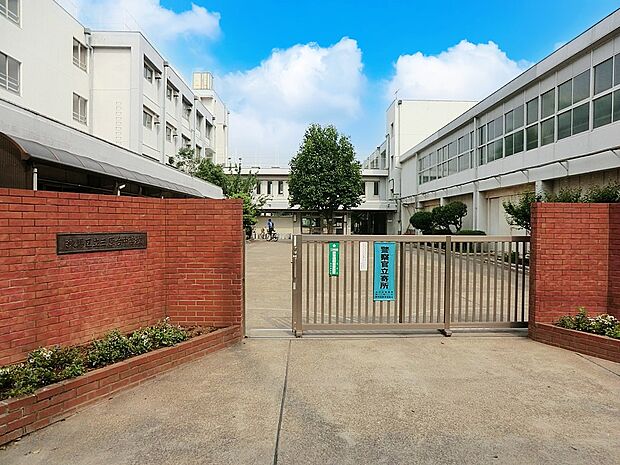 中学校 446m 練馬区立三原台中学校