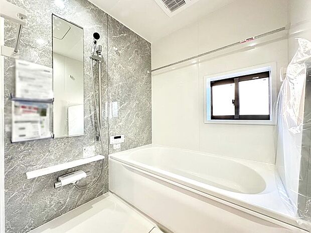 落ち着いた雰囲気でゆっくりお寛ぎいただけるバスルーム