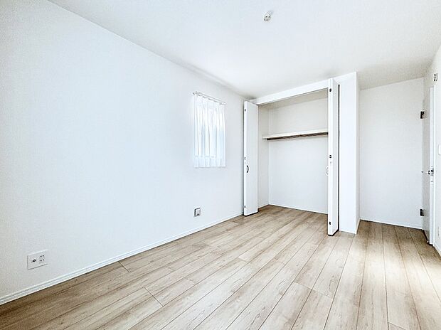 子供部屋にもおすすめな収納スペースたっぷりの居室