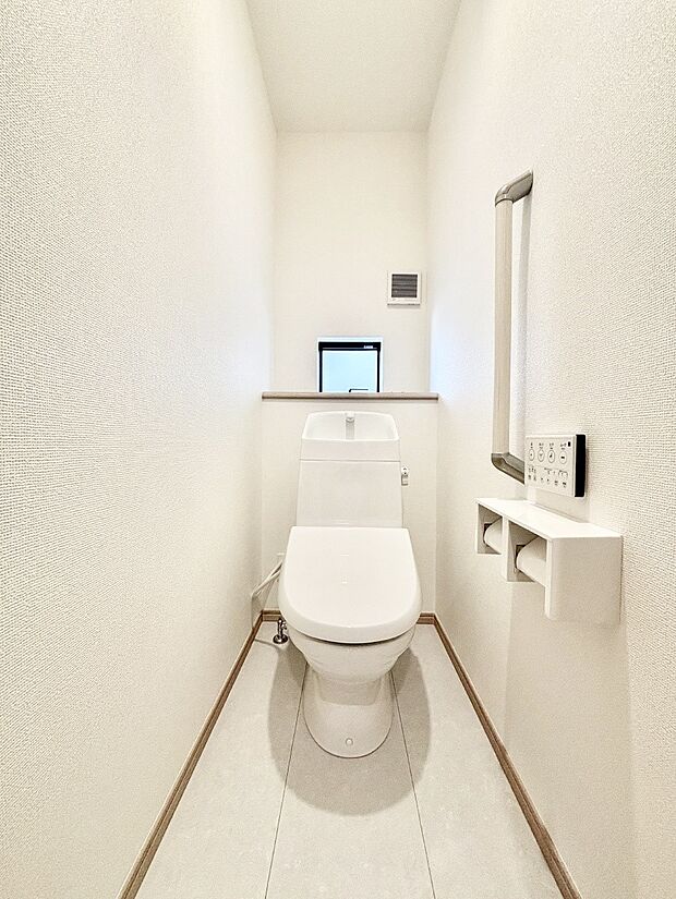 トイレは1階と2階それぞれに配置されていてとても便利です。