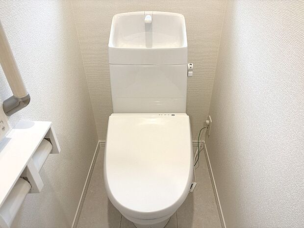 トイレは安心の2箇所!朝のバタバタも一安心です。
