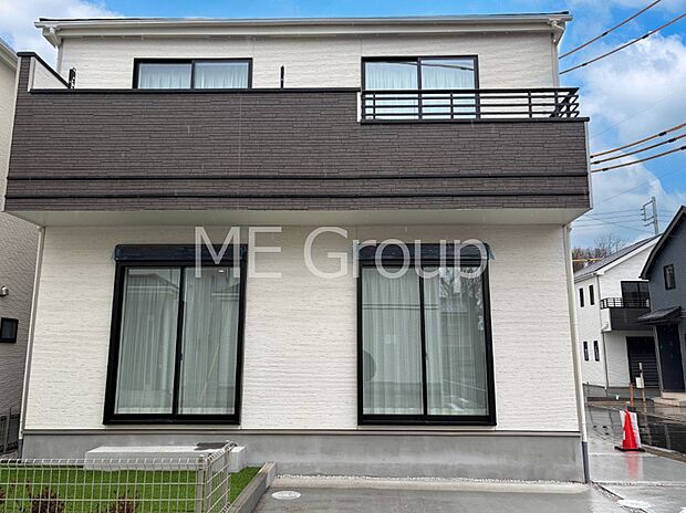 たっぷりの陽光と心地よい風が舞い込む住まい