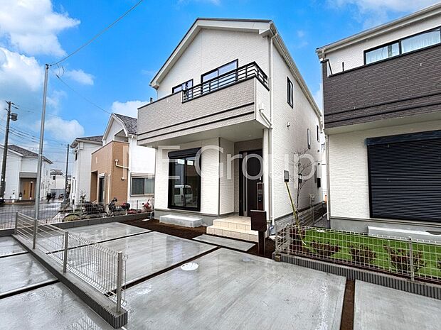 洗練された外観、上質な住空間が広がる室内は永く安心して過ごせる住居です。