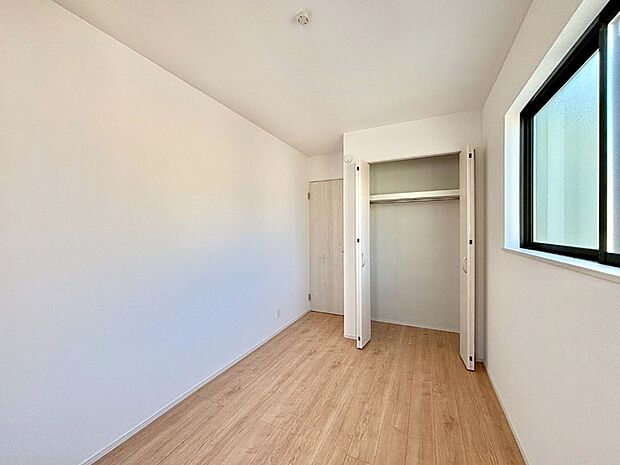 収納が充実しているので居住スペースを広々使えます