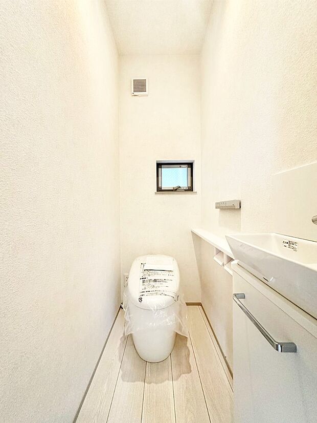 トイレは安心の2箇所！朝のバタバタも一安心です。