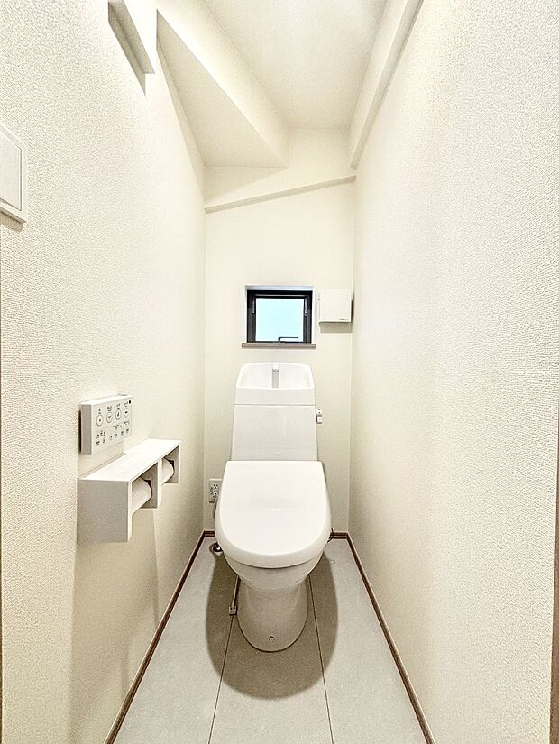 トイレは安心の2箇所!朝のバタバタも一安心です。