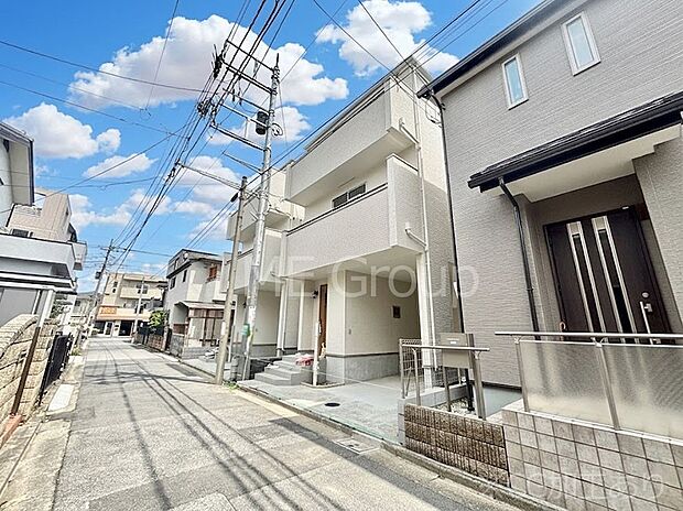 前面道路はきちんと整備されています