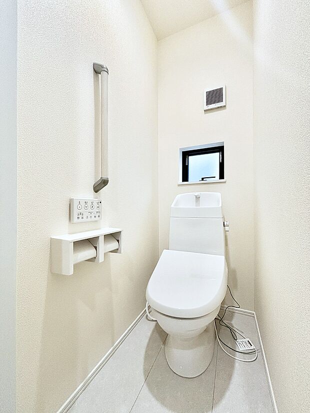 ウォシュレット付きトイレが1階と2階それぞれに配置されていてとても便利です。