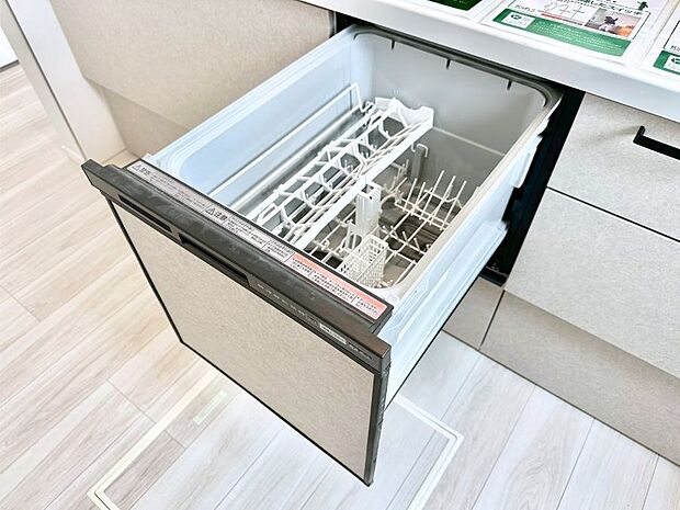 面倒なお片づけは食洗機にお任せ!家事の負担が減って、時間にも気持ちにもゆとりができます。