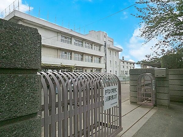 中学校 150m 川口市立西中学校
