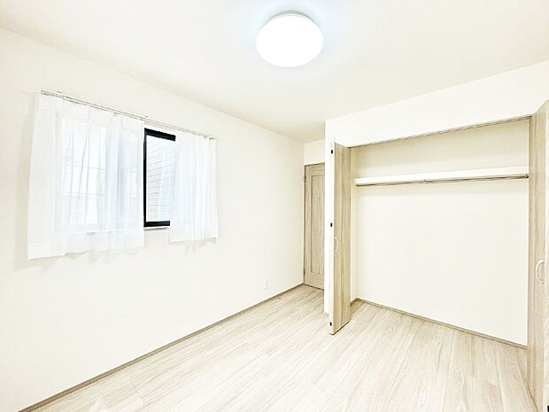 収納が充実しているので居住スペースを広々使えます