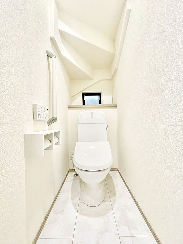トイレは温水洗浄機能付き