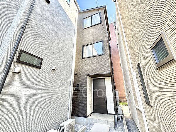 外観：311002294003