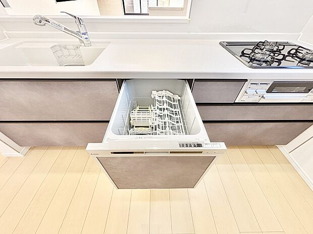 面倒なお片づけは食洗機にお任せ!家事の負担が減って、時間にも気持ちにもゆとりができます。