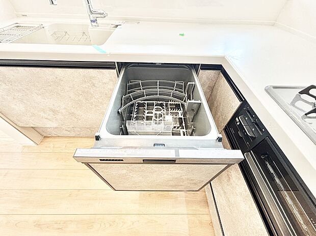 面倒なお片づけは食洗機にお任せ!家事の負担が減って、時間にも気持ちにもゆとりができます。