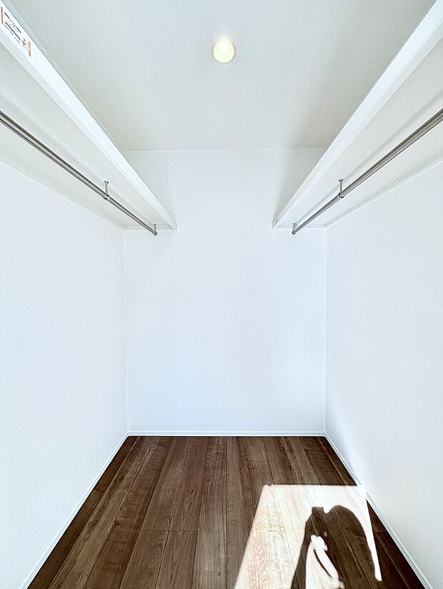 毎日の服選びが楽しくなるウォークインクローゼット