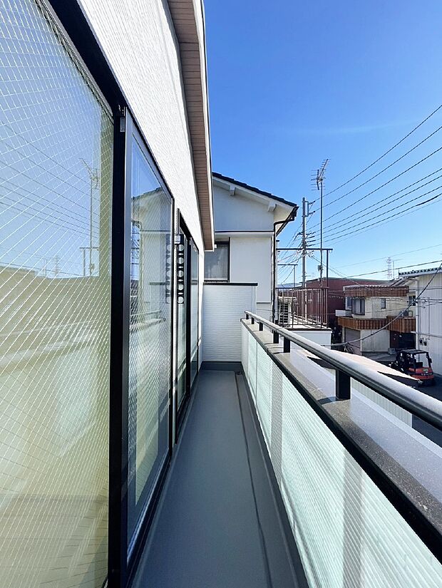 風通しの良いバルコニー