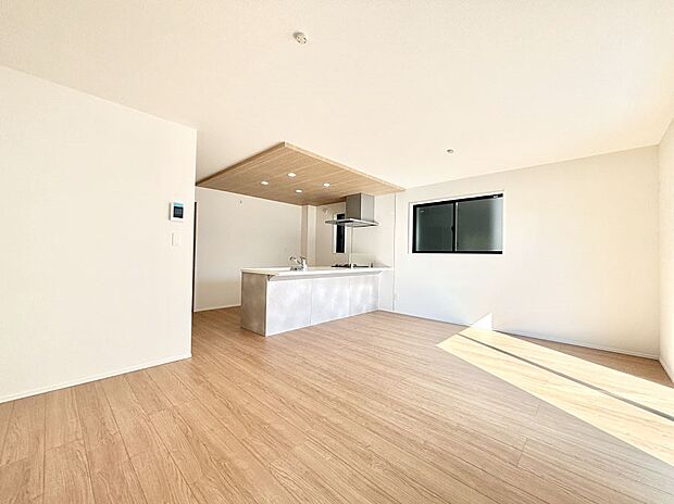 落ち着いた雰囲気のＬＤＫは家族みんなの快適空間  