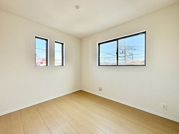 子ども部屋にぴったりの明るい空間。