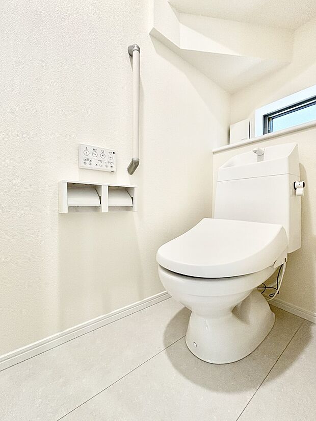 トイレは安心の2箇所!朝のバタバタも一安心です。