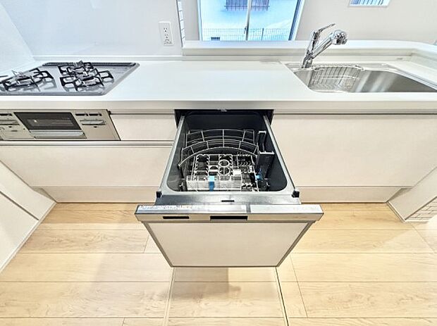 面倒なお片づけは食洗機にお任せ!家事の負担が減って、時間にも気持ちにもゆとりができます。