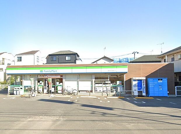 コンビニ 700m ファミリーマート 練馬西税務署前店