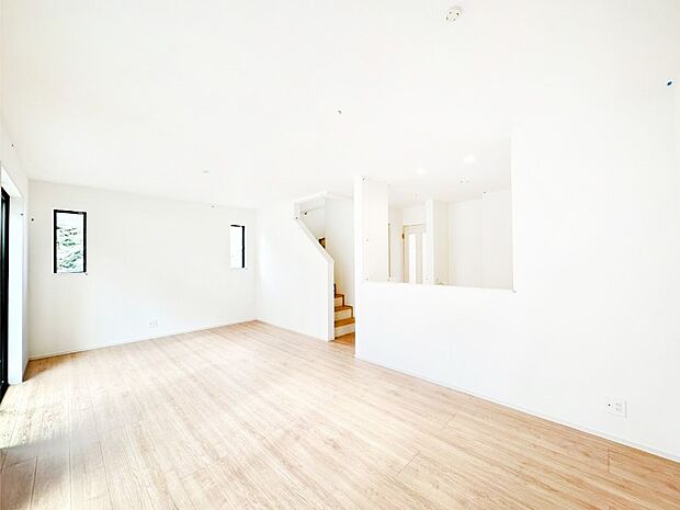 対面キッチン&リビングイン階段を採用したリビングは家族の絆深まる空間です!