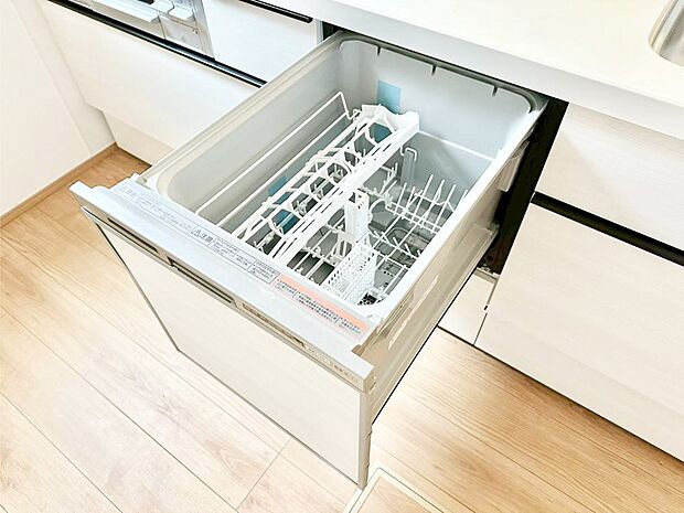 面倒なお片づけは食洗機にお任せ!家事の負担が減って、時間にも気持ちにもゆとりができます。